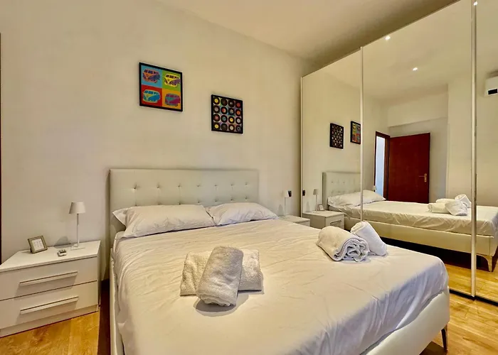 2bd Near The Station * コモ