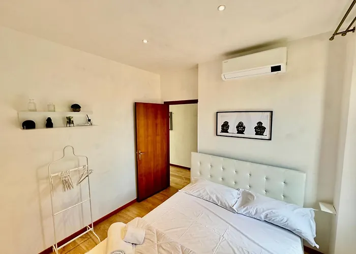 2bd Near The Station * コモ