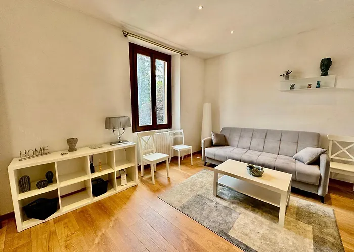 2bd Near The Station コモ